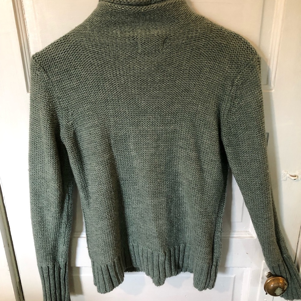 St John’s Bay Green Sweater - Picture 2 of 3